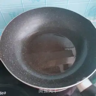 Make Peas fried eggs step 2