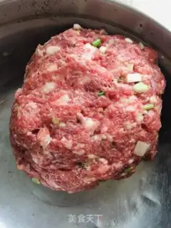 Make Black pepper beef pie step 5