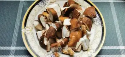 Make Sugar vinegar, mushrooms, dragonfish step 2