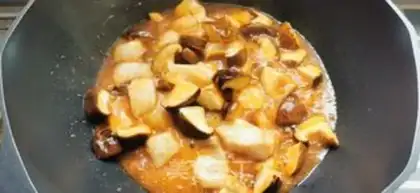Make Sugar vinegar, mushrooms, dragonfish step 4