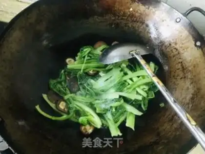 Make Fry mushrooms and cabbage step 5