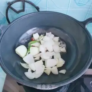 Make The onion burns the catfish step 4