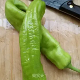 Make Eggs and pork and peppers step 0