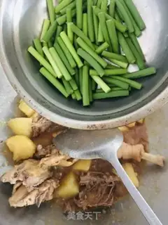 Make Chicken potatoes and garlic step 7