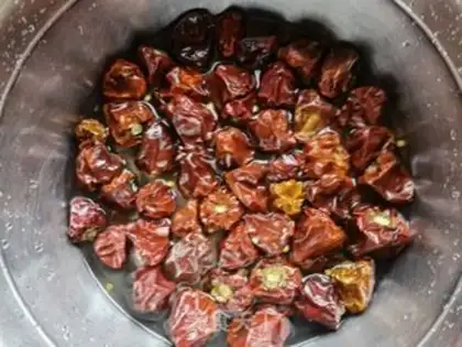 Make Spicy red oil step 3