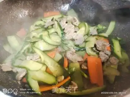 Make cucumber chops step 6