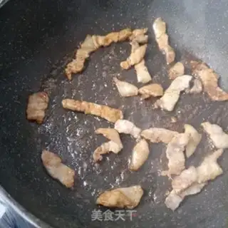 Make Eggs and pork and peppers step 8