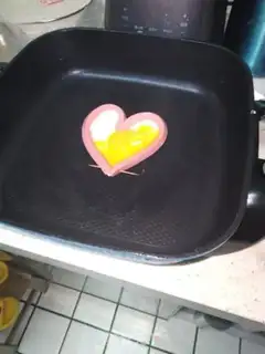 Make A heartful sausage step 4
