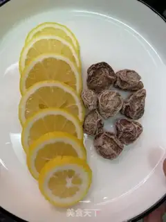 Make Plum lemon tea step 2