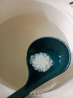 Make Shrimp and vegetable congee step 1
