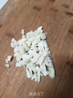 Make Garlic pasta step 0