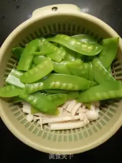 Make Dutch beans, white mushrooms step 3