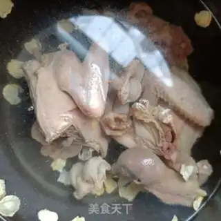 Make Western sorghum pigeon soup step 5