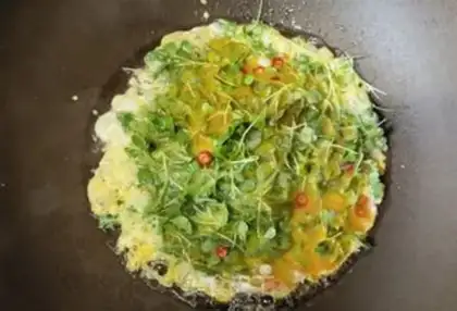 Make Chicken-creamed eggs step 5