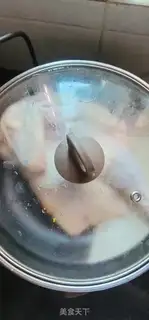 Make Slippery hands tore chickens step 4