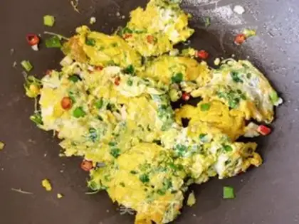 Make Chicken-creamed eggs step 9