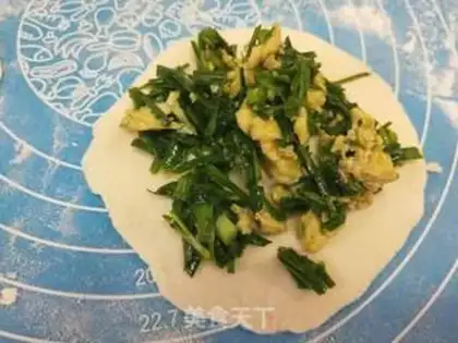 Make Eggs and buns step 2