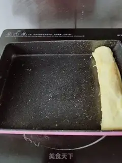 Make A flower with thick eggs step 10