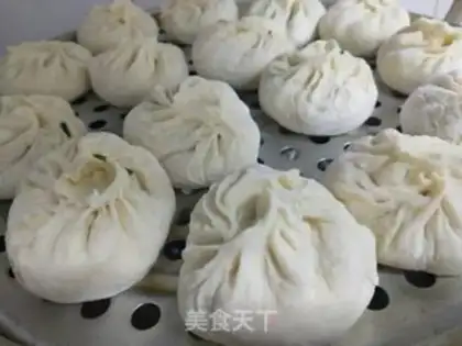 Make Eggs and buns step 4