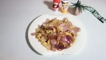 Make Onion fried eggs step 8