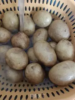 Make Fried potatoes step 0