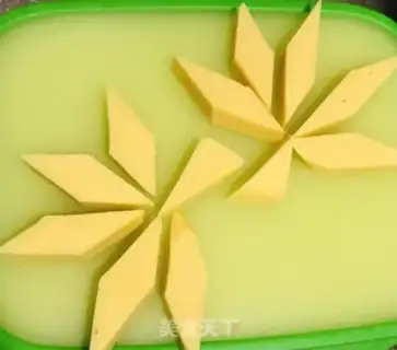 Make Sweet pea yellow step 14