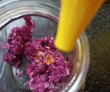 Make Rose sauce step 6