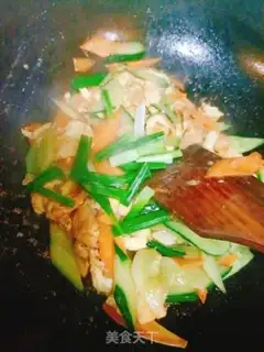 Make cucumber fried eggs step 8
