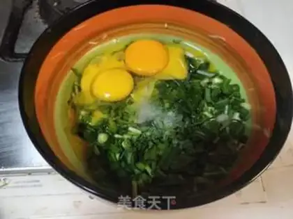 Make Cream fried eggs step 1