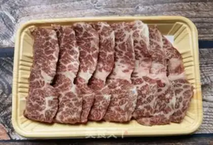 Make Black pepper snowflake steak step 0
