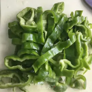 Make Eggs and peppers step 0