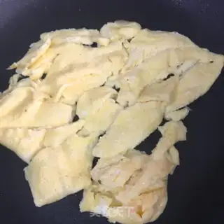 Make Eggs and peppers step 2