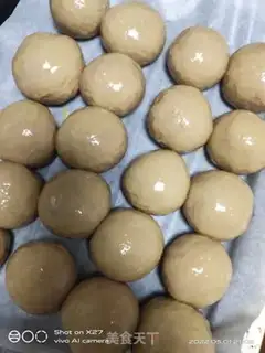 Make Coco bread step 4