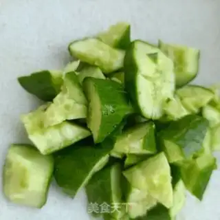 Make cucumber guacamole guacamole step 1