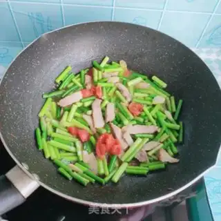 Make Garlic fried meat step 6