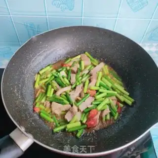 Make Garlic fried meat step 7