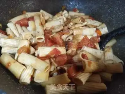 Make Tomato makes macaroni step 5