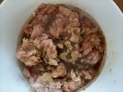Make Roach and pork buns step 2