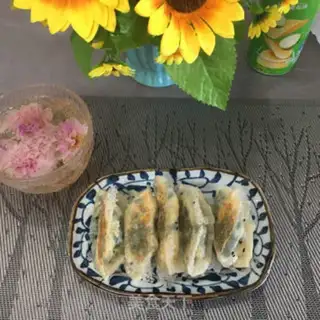 Make Frozen ice florist step 16