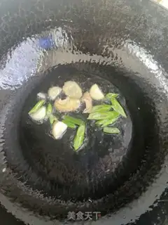 Make Pepper fried eggs step 11