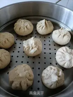 Make Roach and pork buns step 7
