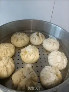 Make Roach and pork buns step 8