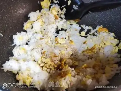 Make Eggs and pickles step 3