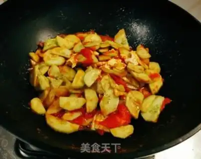 Make Tomato eggs and cucumbers step 9