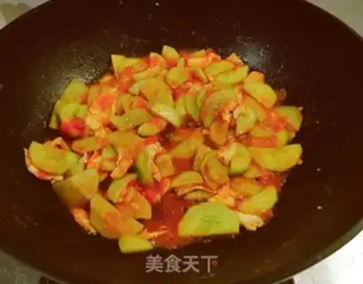 Make Tomato eggs and cucumbers step 11