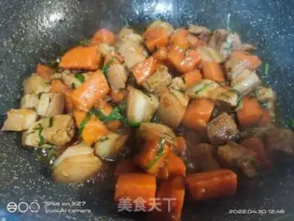 Make Five flowers with red carrots step 7