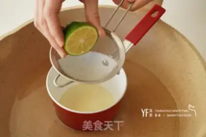 Make Low-calcated lemon mousse step 3
