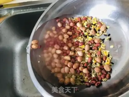 Make Five grains of porridge step 2