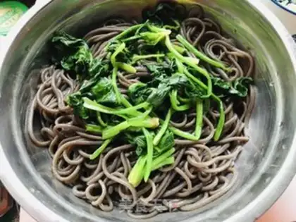 Make Spinach with root step 3