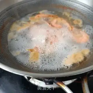 Make Gin and mushrooms, shrimp step 1